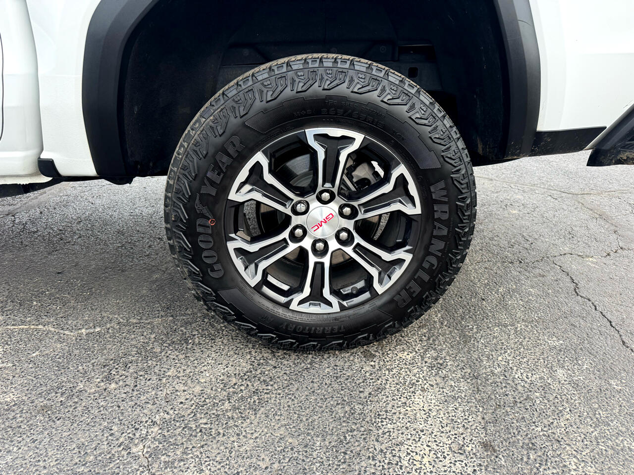 GMC Canyon 4WD Crew Cab AT4 2023