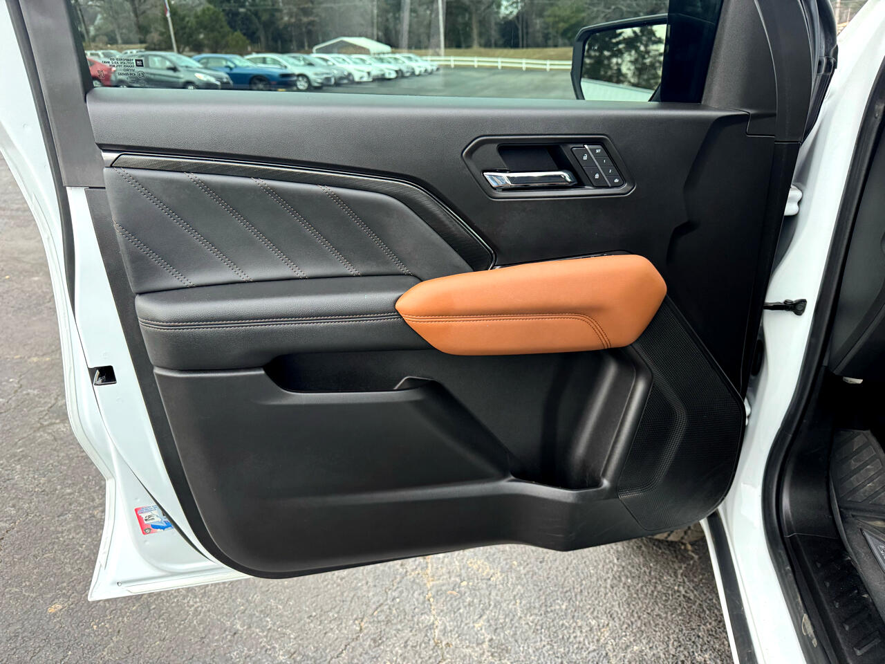 GMC Canyon 4WD Crew Cab AT4 2023