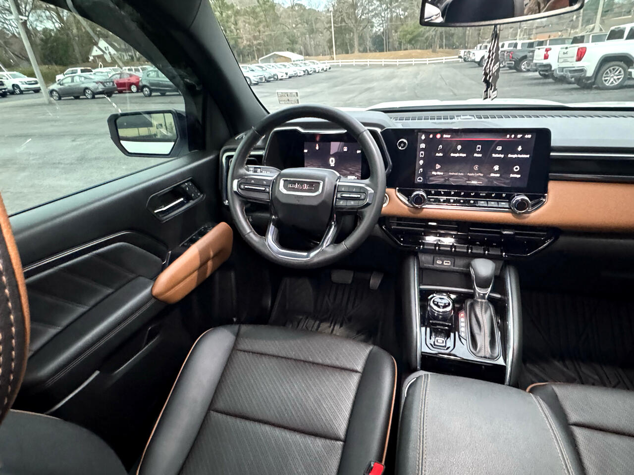 GMC Canyon 4WD Crew Cab AT4 2023