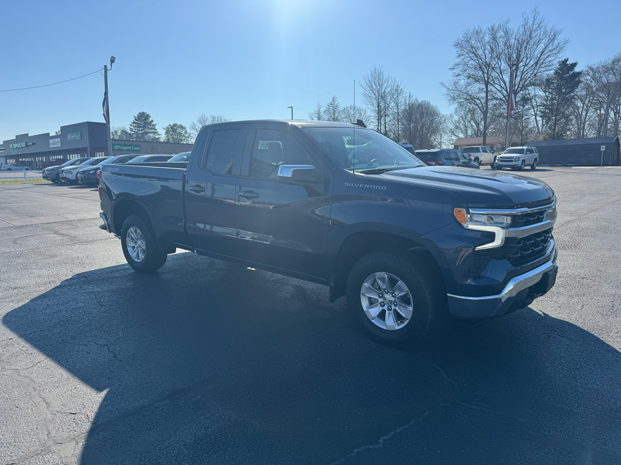 Chevrolet Silverado 1500 4WD Double Cab 147" LT w/1LT 2022