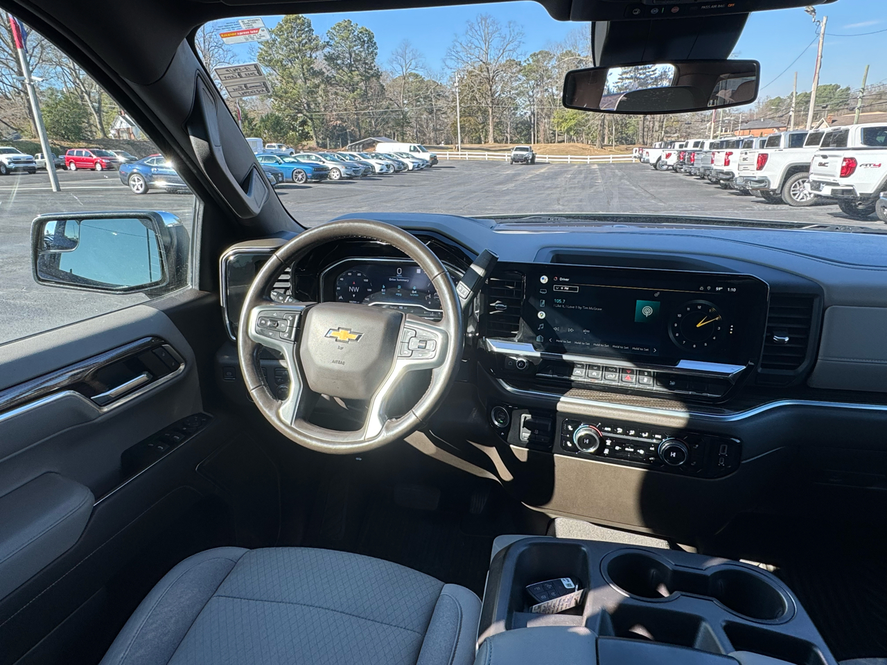 Chevrolet Silverado 1500 4WD Double Cab 147" LT w/1LT 2022