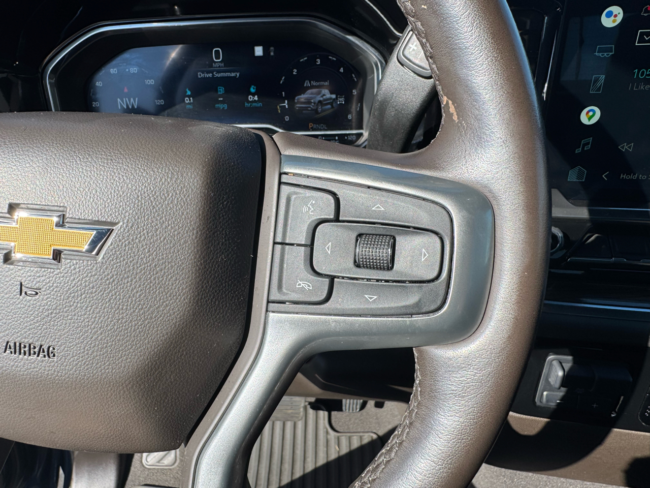 Chevrolet Silverado 1500 4WD Double Cab 147" LT w/1LT 2022