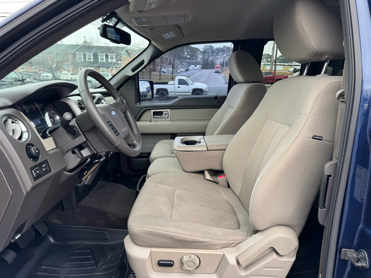 Ford F-150 4WD SuperCab 145" XLT 2009