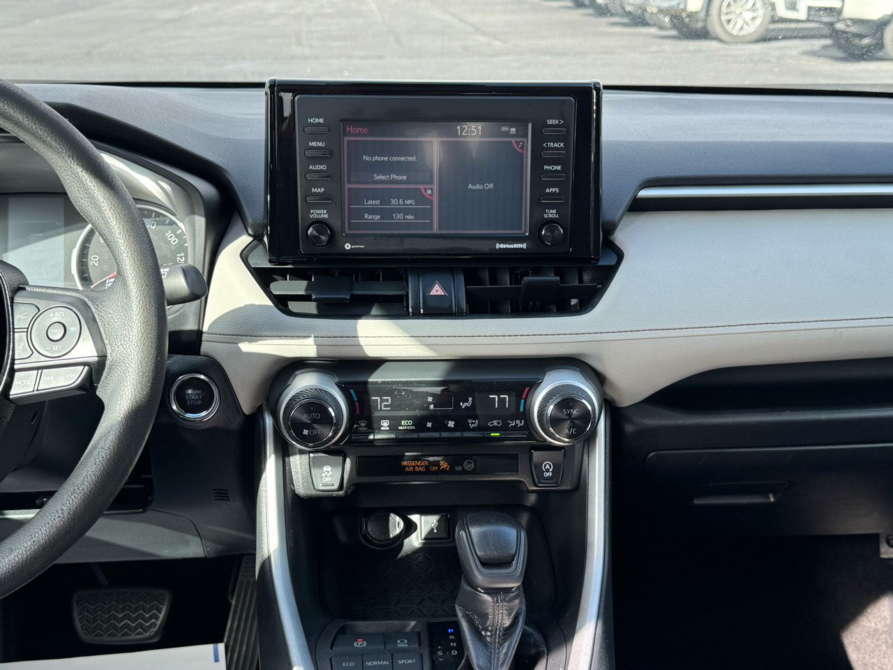 Toyota RAV4 XLE FWD (Natl) 2021