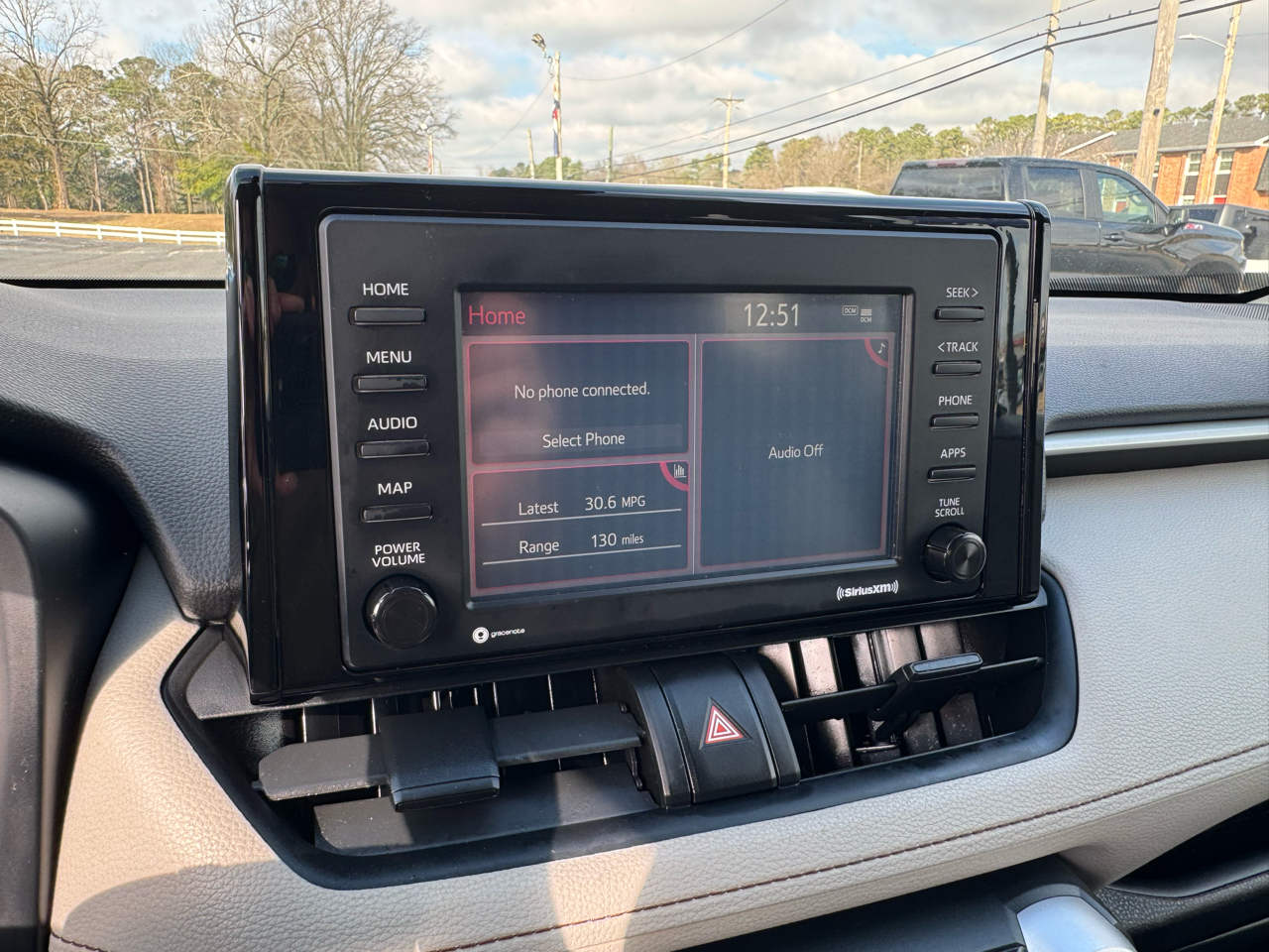 Toyota RAV4 XLE FWD (Natl) 2021