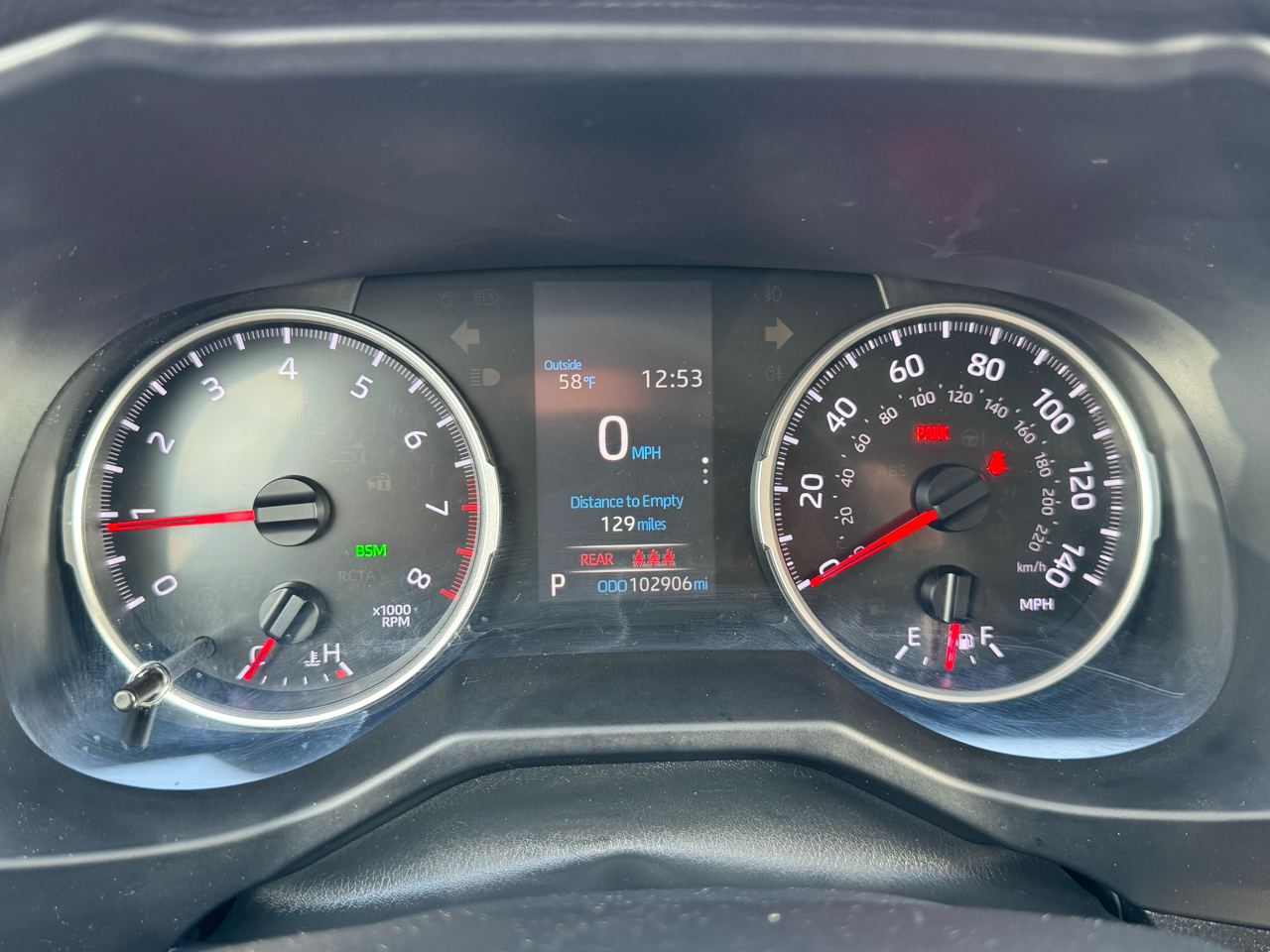 Toyota RAV4 XLE FWD (Natl) 2021