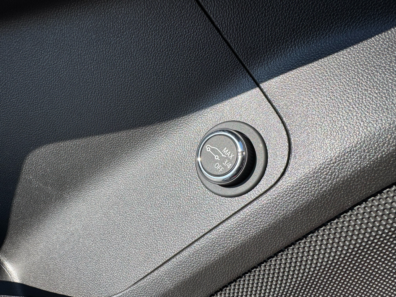 GMC Acadia FWD 4dr Denali 2019