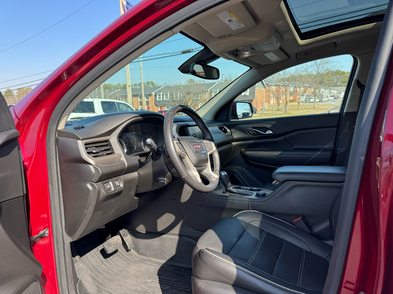 GMC Acadia FWD 4dr Denali 2019