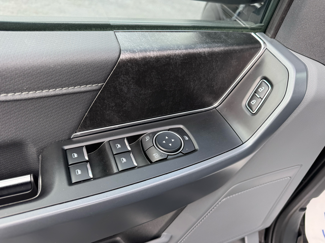 Ford F-150 4WD SuperCrew 145" XLT 2023