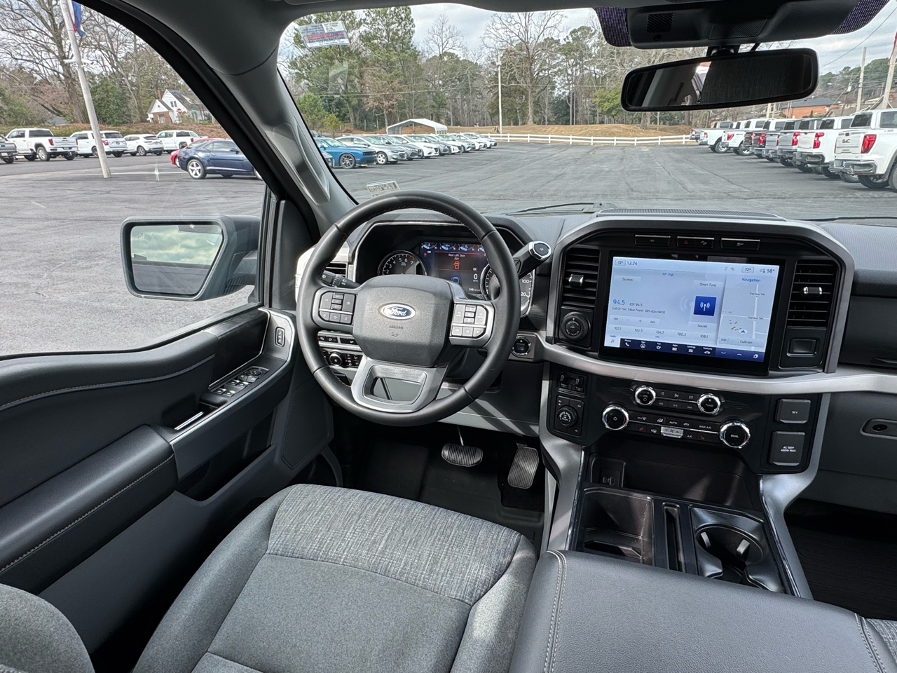 Ford F-150 4WD SuperCrew 145" XLT 2023