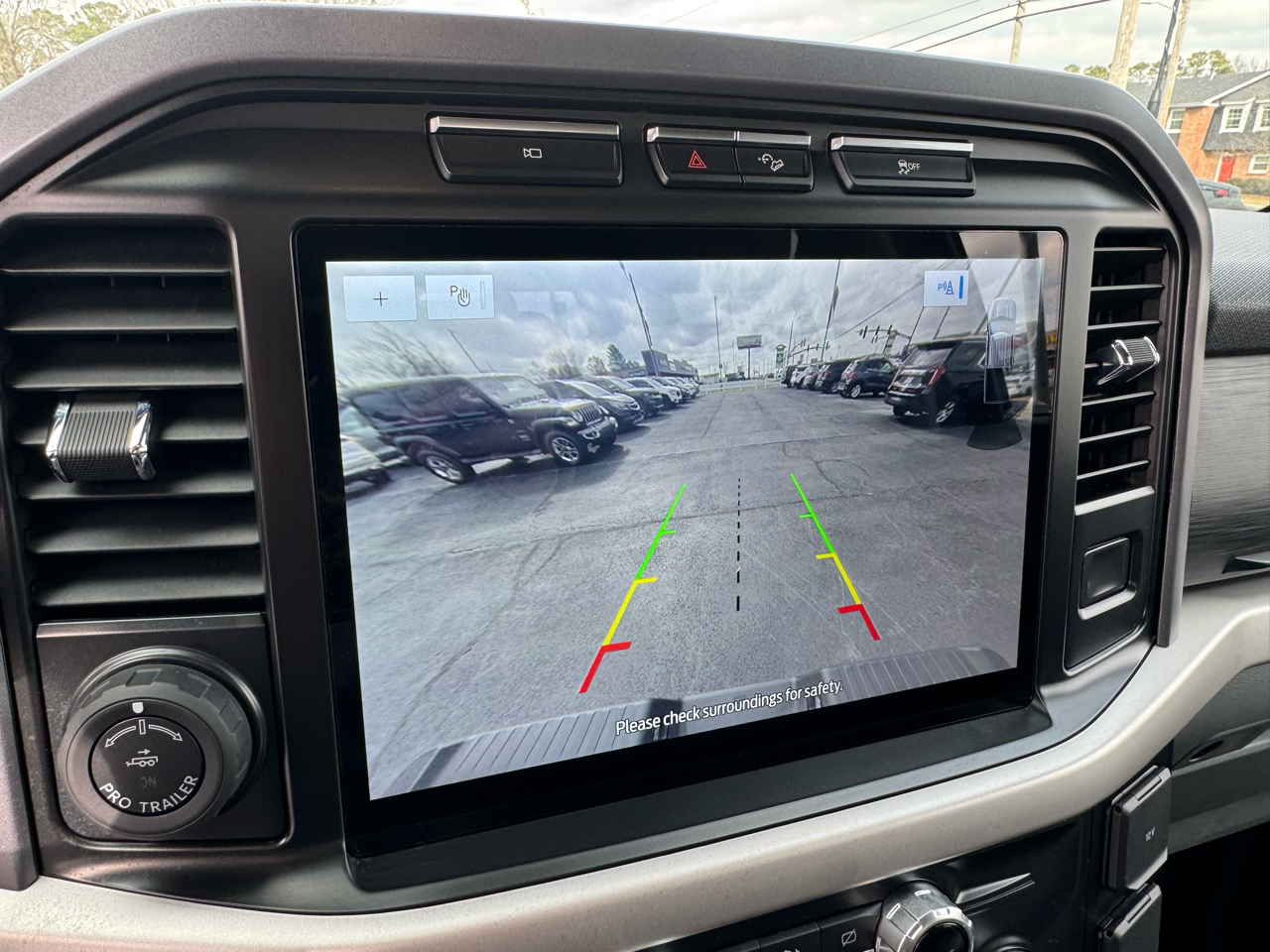 Ford F-150 4WD SuperCrew 145" XLT 2023