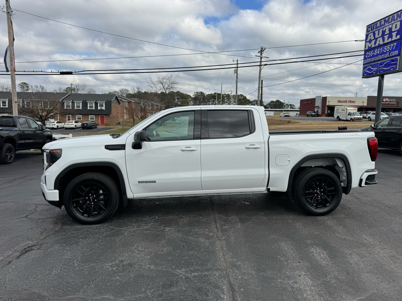 GMC Sierra 1500 4WD Crew Cab 147" Elevation w/3SB 2022