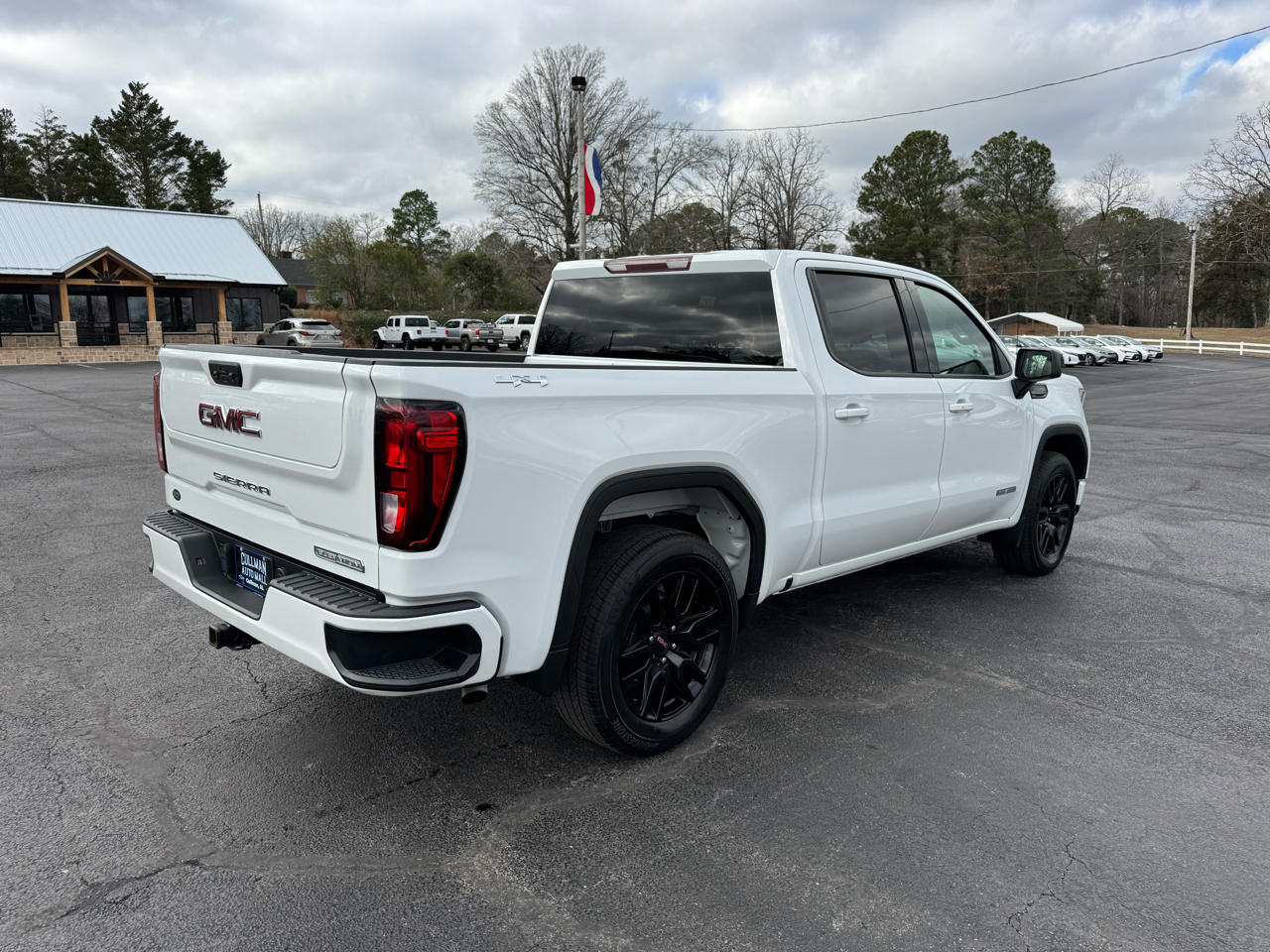 GMC Sierra 1500 4WD Crew Cab 147" Elevation w/3SB 2022