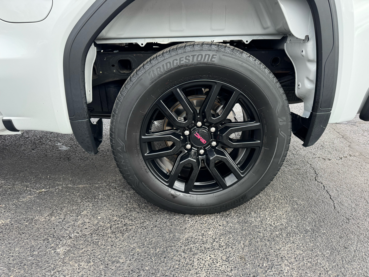 GMC Sierra 1500 4WD Crew Cab 147" Elevation w/3SB 2022