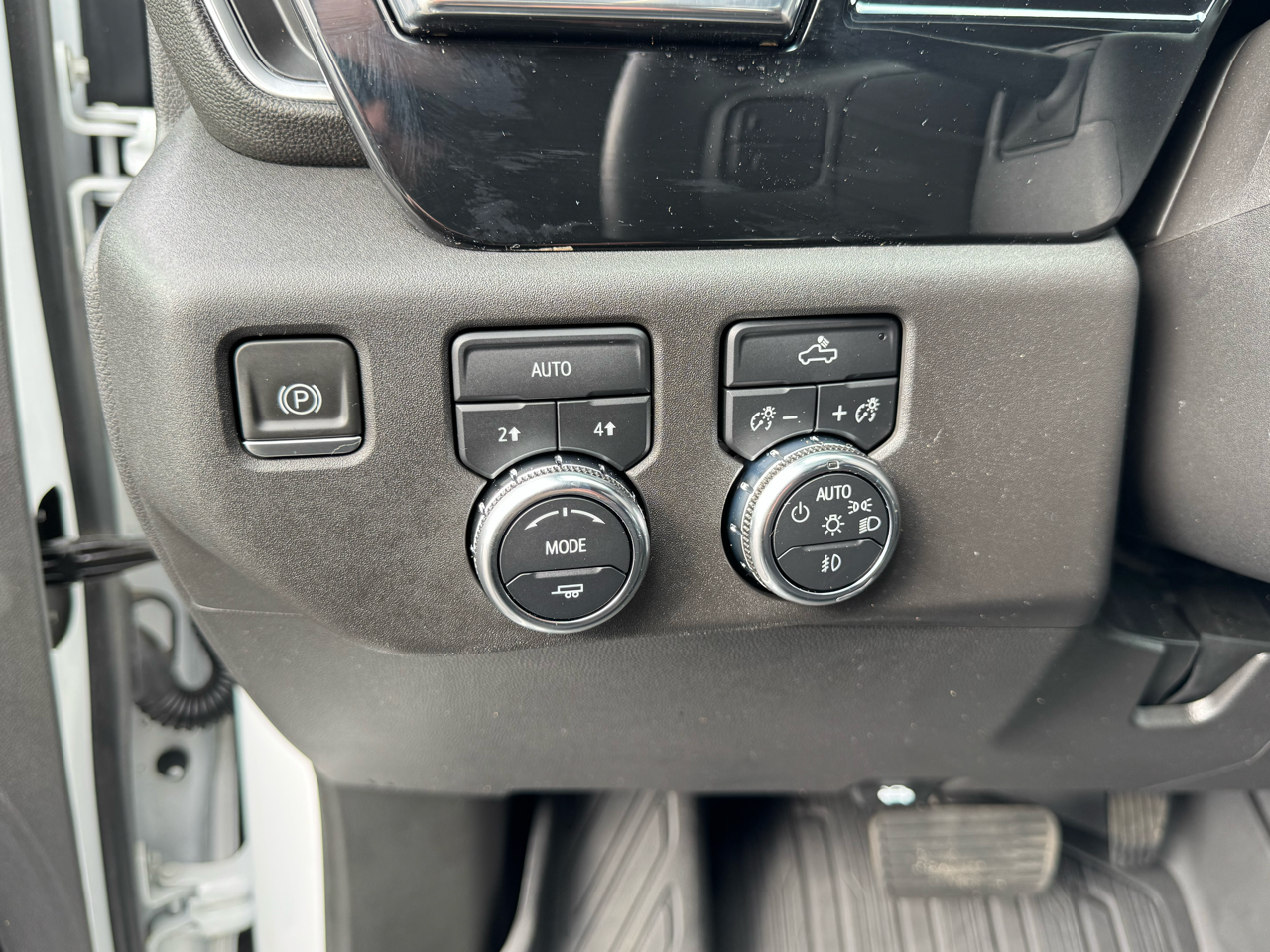 GMC Sierra 1500 4WD Crew Cab 147" Elevation w/3SB 2022