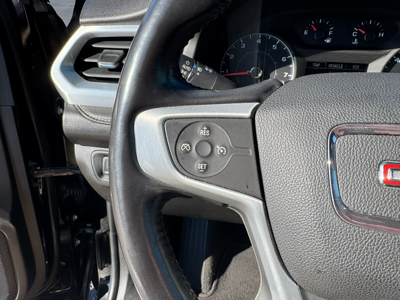 GMC Acadia FWD 4dr SLE w/SLE-2 2018