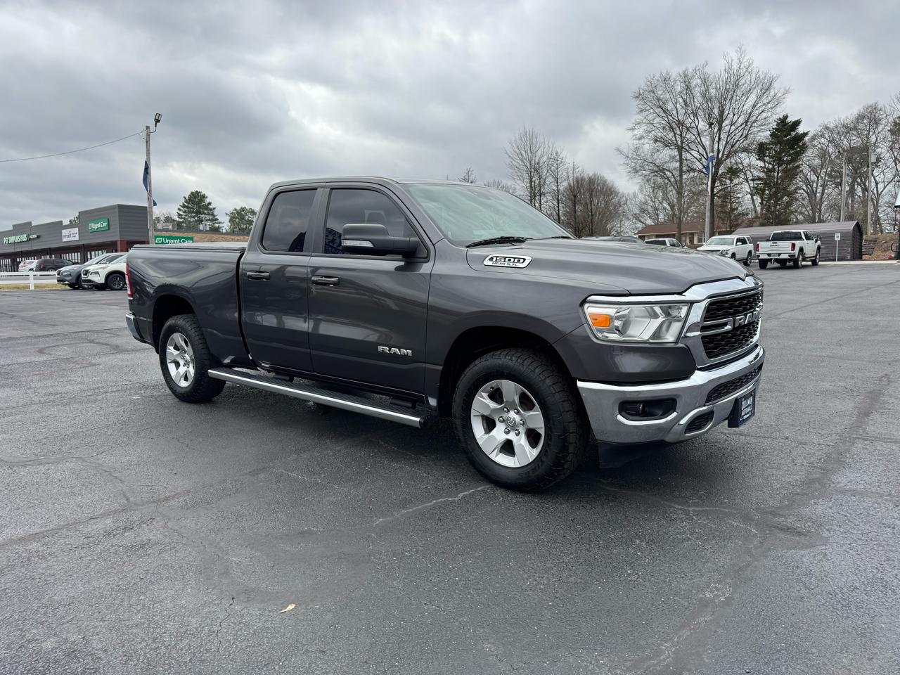 RAM 1500 Big Horn 4x4 Quad Cab 6'4" Box 2022