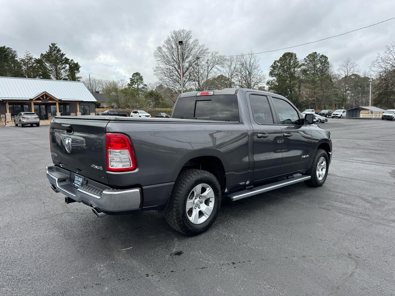 RAM 1500 Big Horn 4x4 Quad Cab 6'4" Box 2022