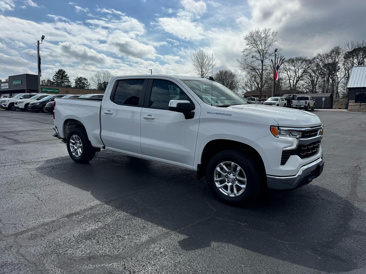 Chevrolet Silverado 1500 2WD Crew Cab 147" LT 2025