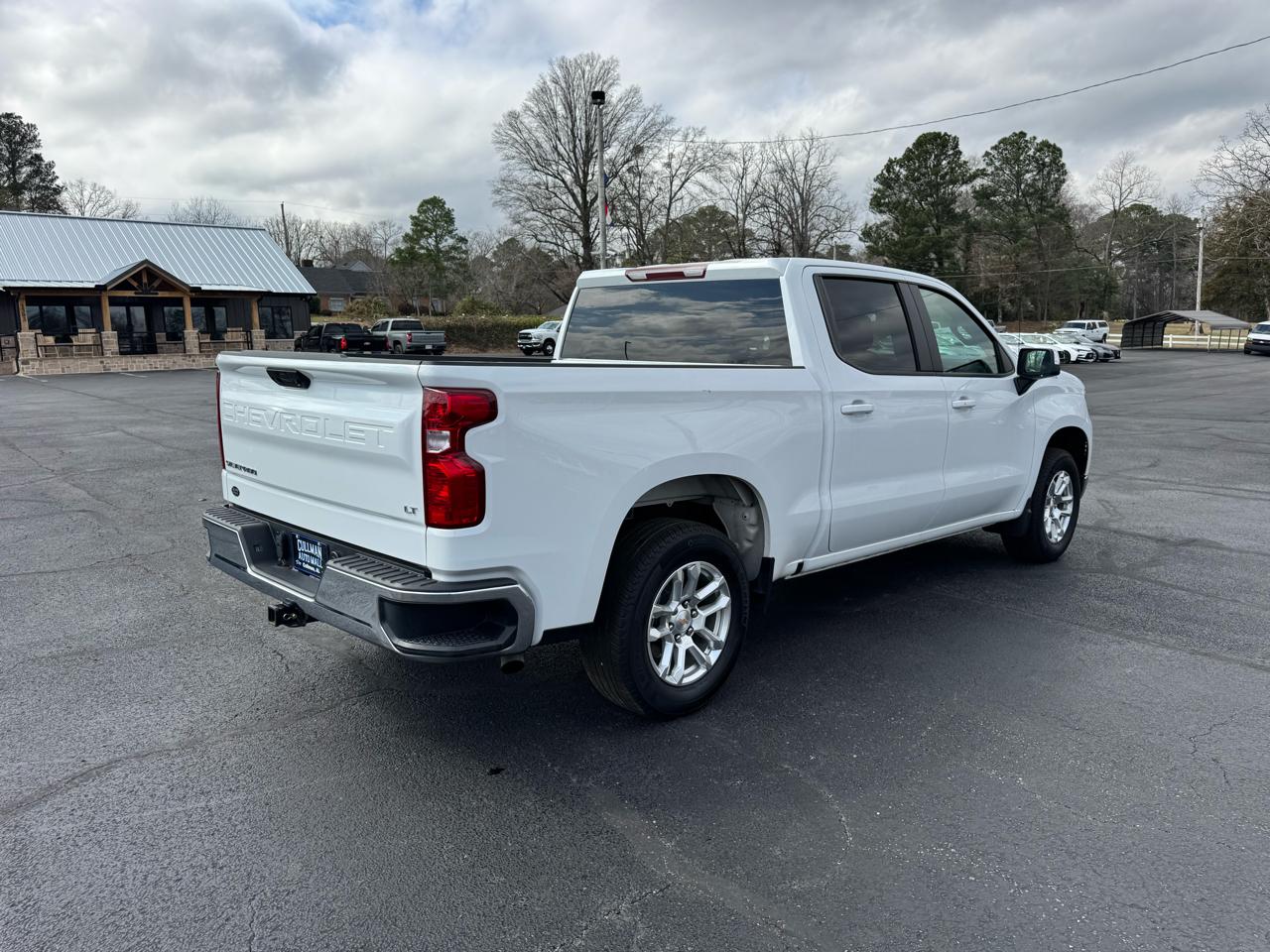 Chevrolet Silverado 1500 2WD Crew Cab 147" LT 2025