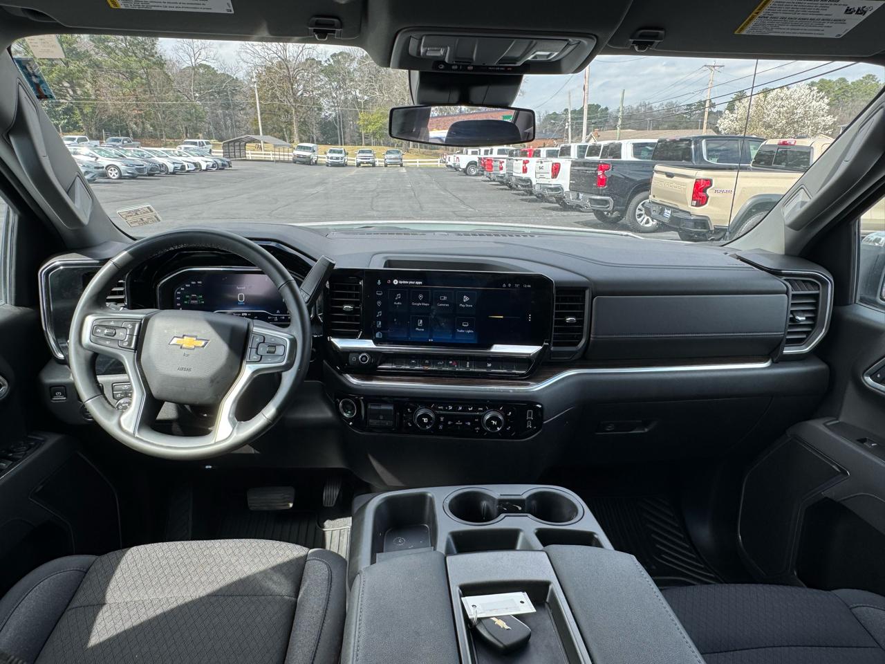 Chevrolet Silverado 1500 2WD Crew Cab 147" LT 2025