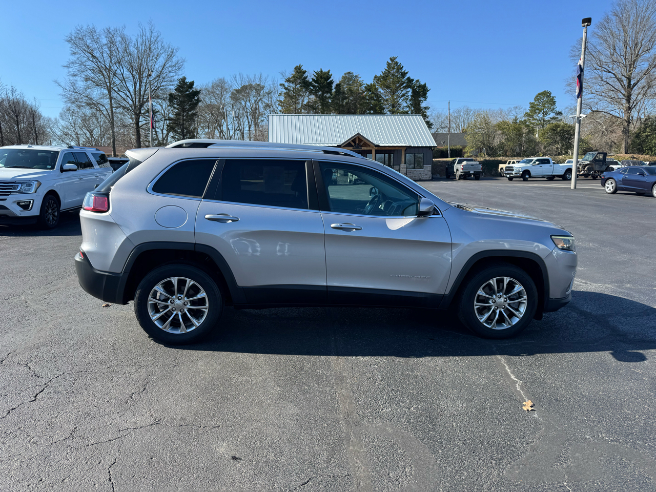 Jeep Cherokee Latitude Plus FWD 2019