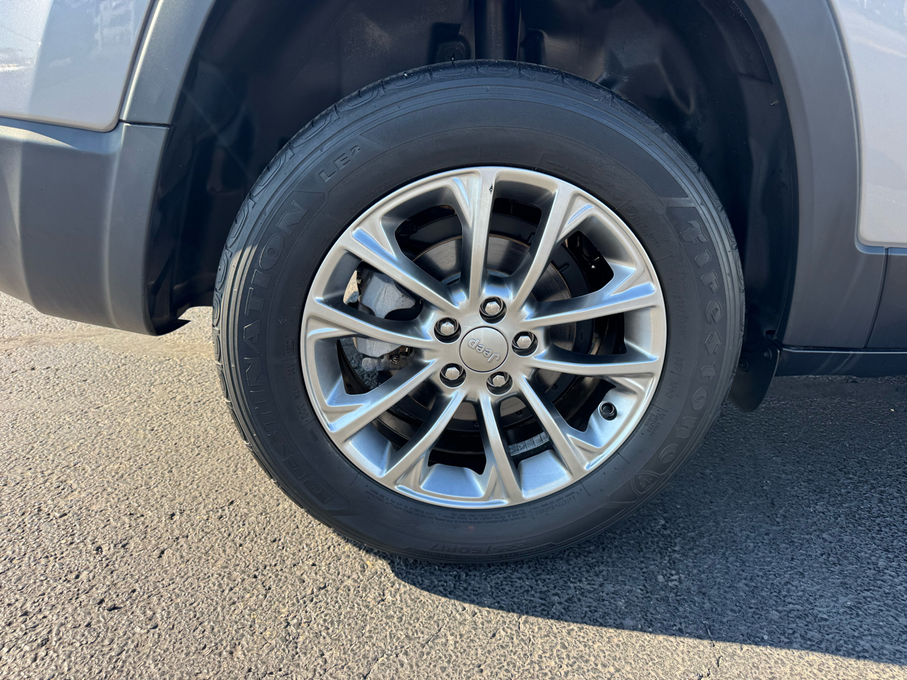 Jeep Cherokee Latitude Plus FWD 2019