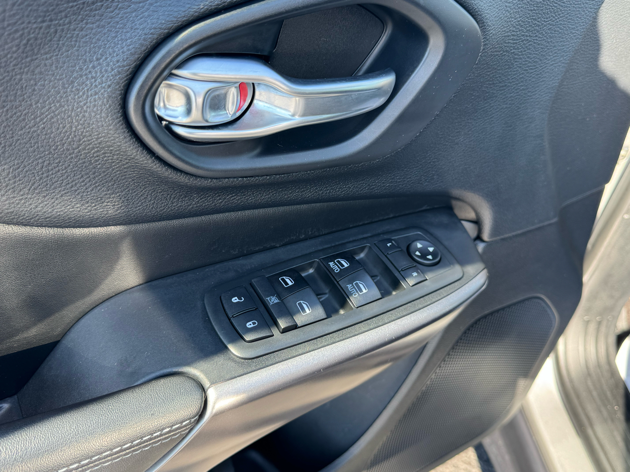 Jeep Cherokee Latitude Plus FWD 2019