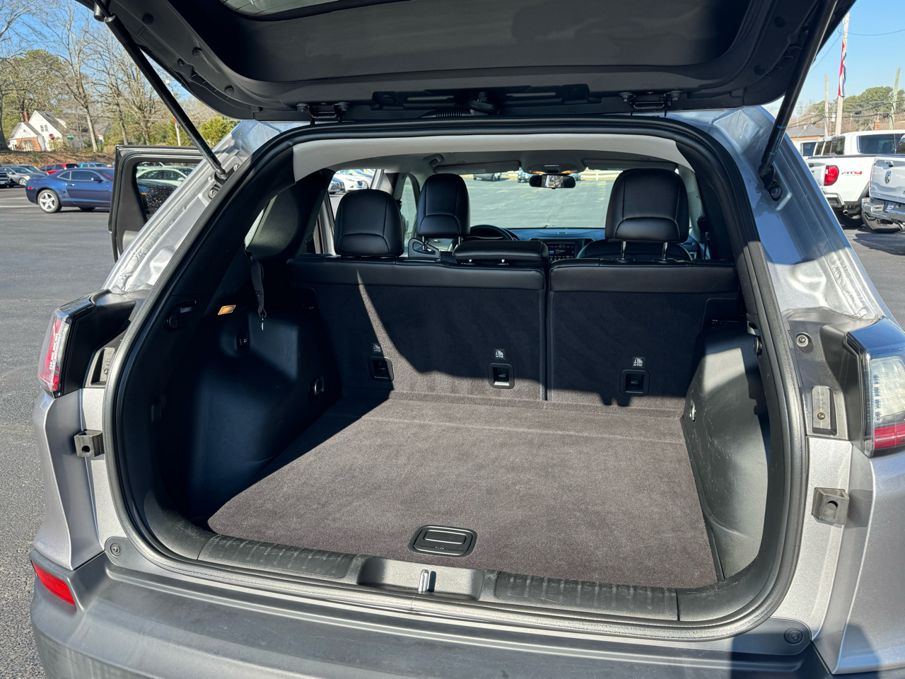 Jeep Cherokee Latitude Plus FWD 2019