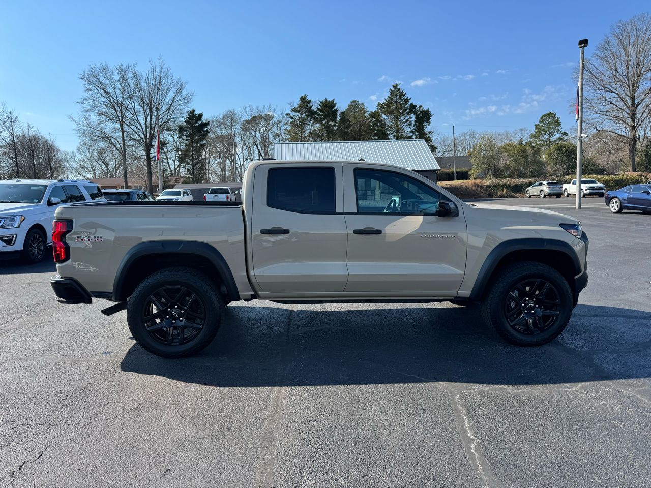 Chevrolet Colorado 4WD Crew Cab Trail Boss 2024