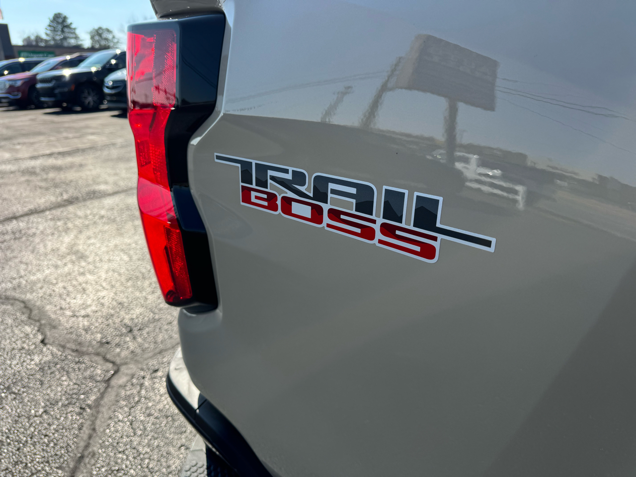 Chevrolet Colorado 4WD Crew Cab Trail Boss 2024