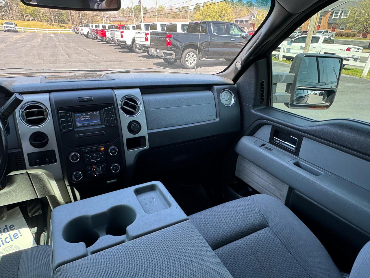 Ford F-150 2WD SuperCrew 145" Platinum 2013