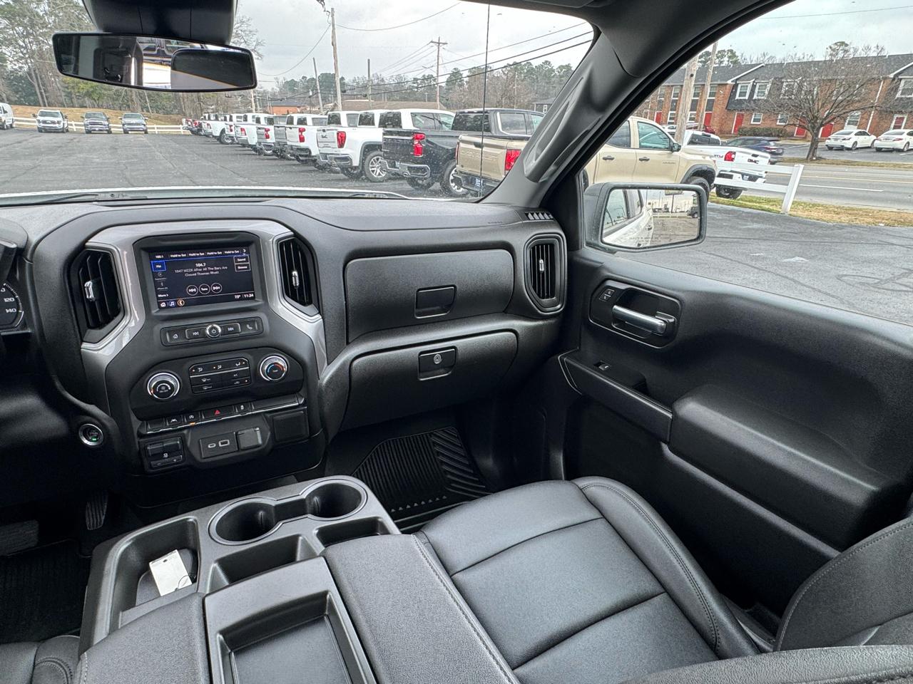 Chevrolet Silverado 1500 4WD Crew Cab 147" Work Truck 2023