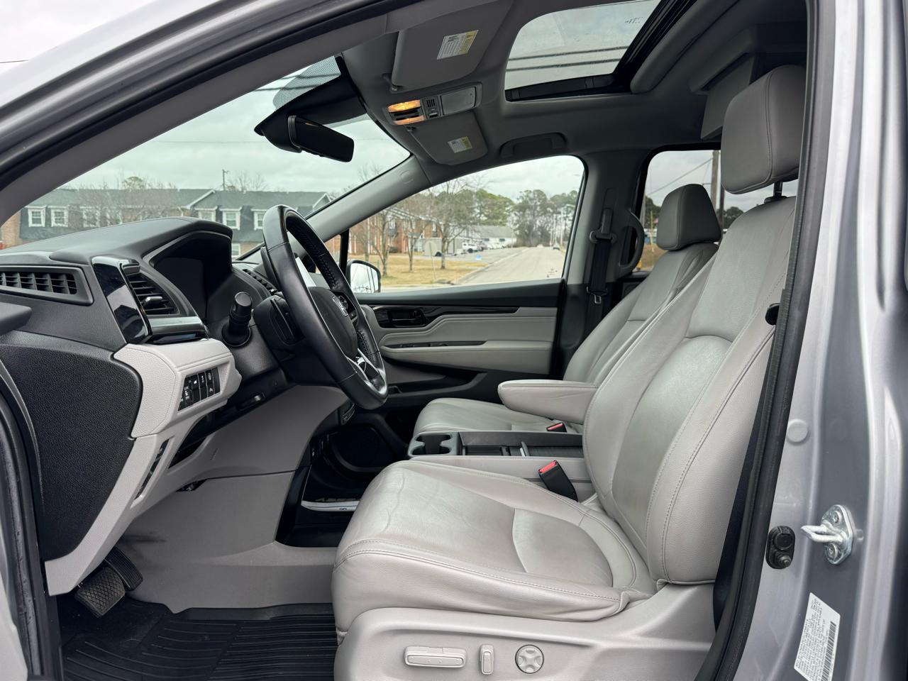 Honda Odyssey Touring Auto 2022