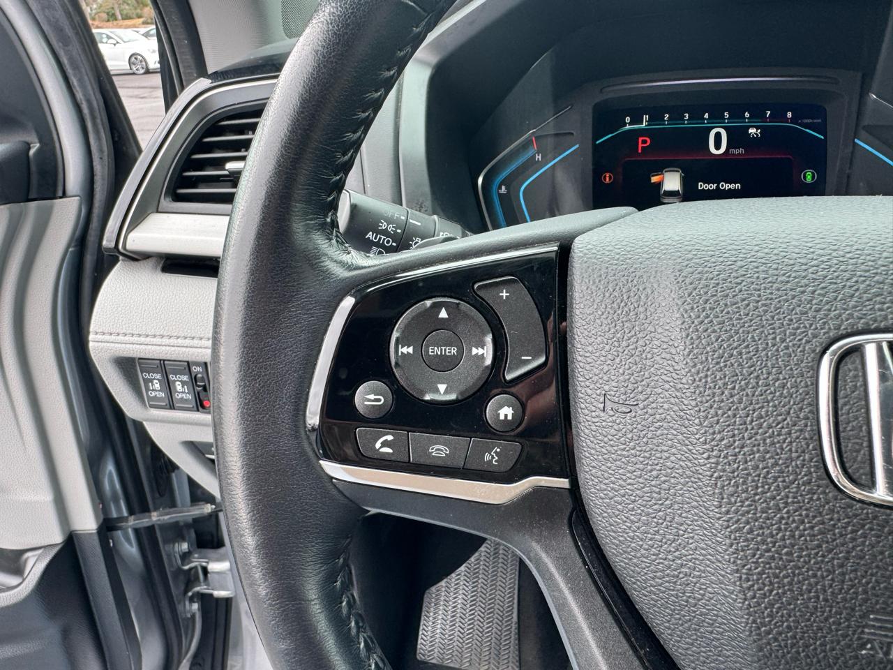 Honda Odyssey Touring Auto 2022