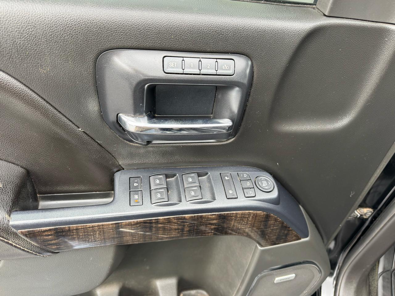 GMC Sierra 1500 4WD Crew Cab 143.5" Denali 2014