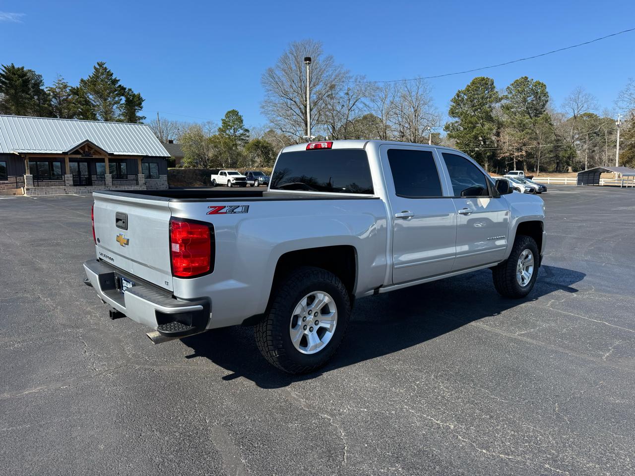 Chevrolet Silverado 1500 4WD Crew Cab 143.5" LT w/2LT 2018