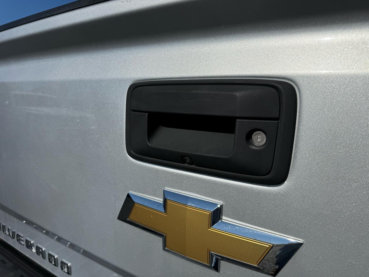 Chevrolet Silverado 1500 4WD Crew Cab 143.5" LT w/2LT 2018