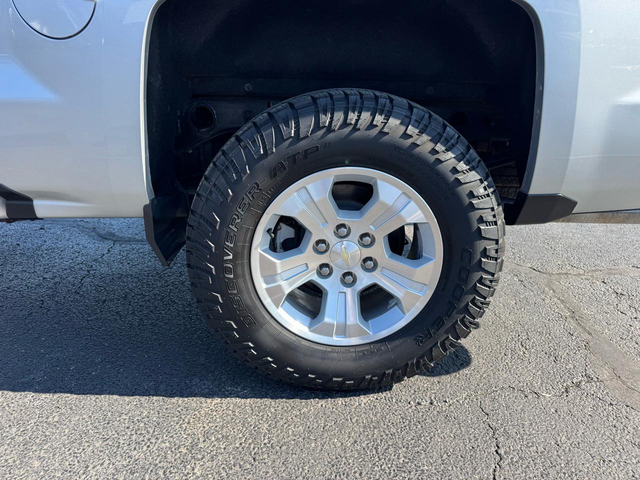 Chevrolet Silverado 1500 4WD Crew Cab 143.5" LT w/2LT 2018