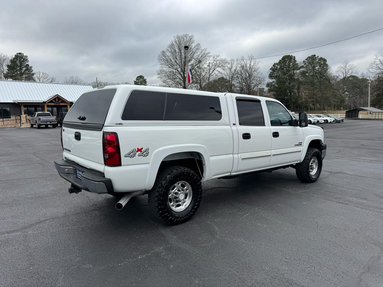 Chevrolet Silverado 2500HD Crew Cab 153" WB 4WD LT2 2006