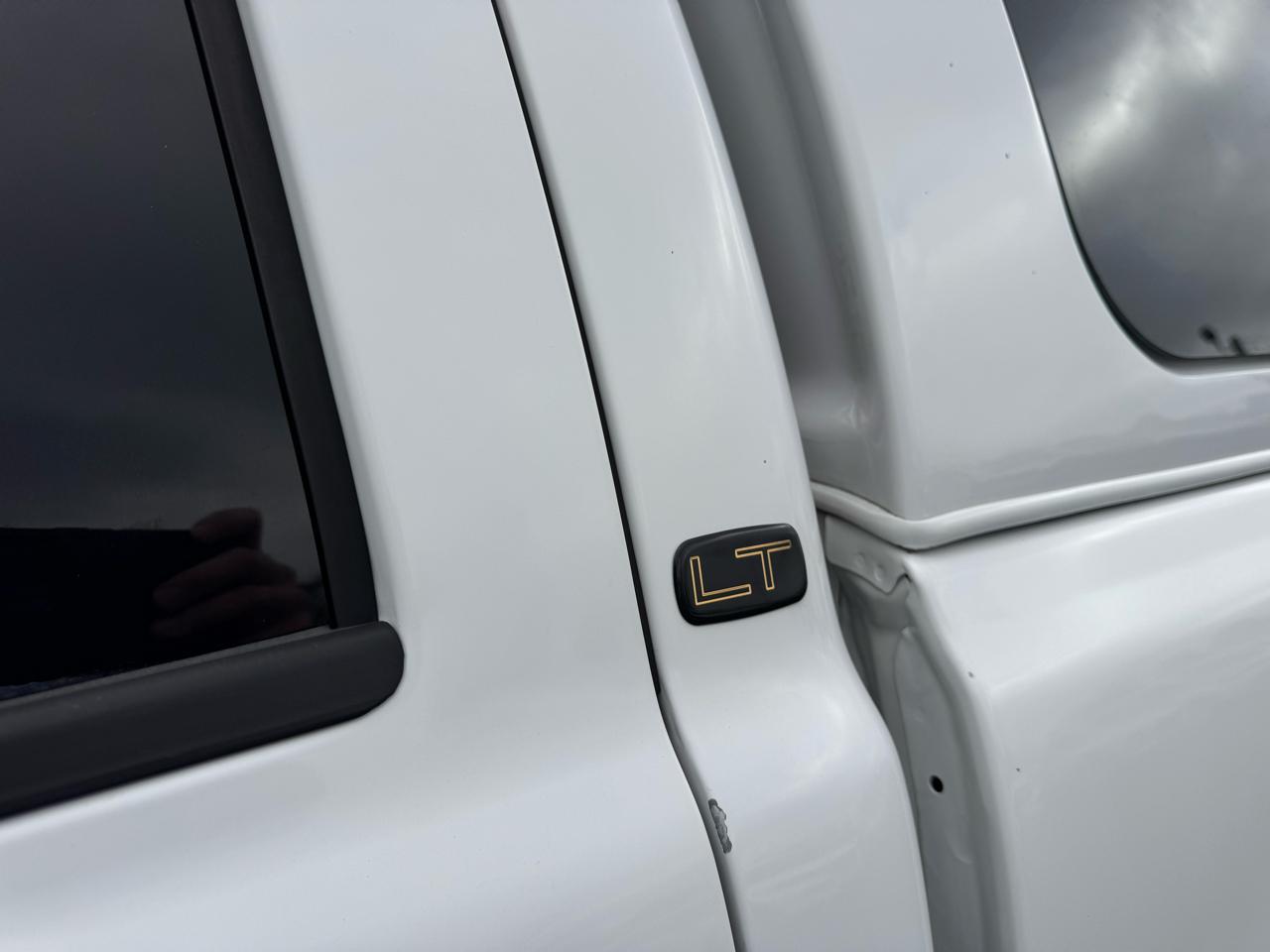 Chevrolet Silverado 2500HD Crew Cab 153" WB 4WD LT2 2006