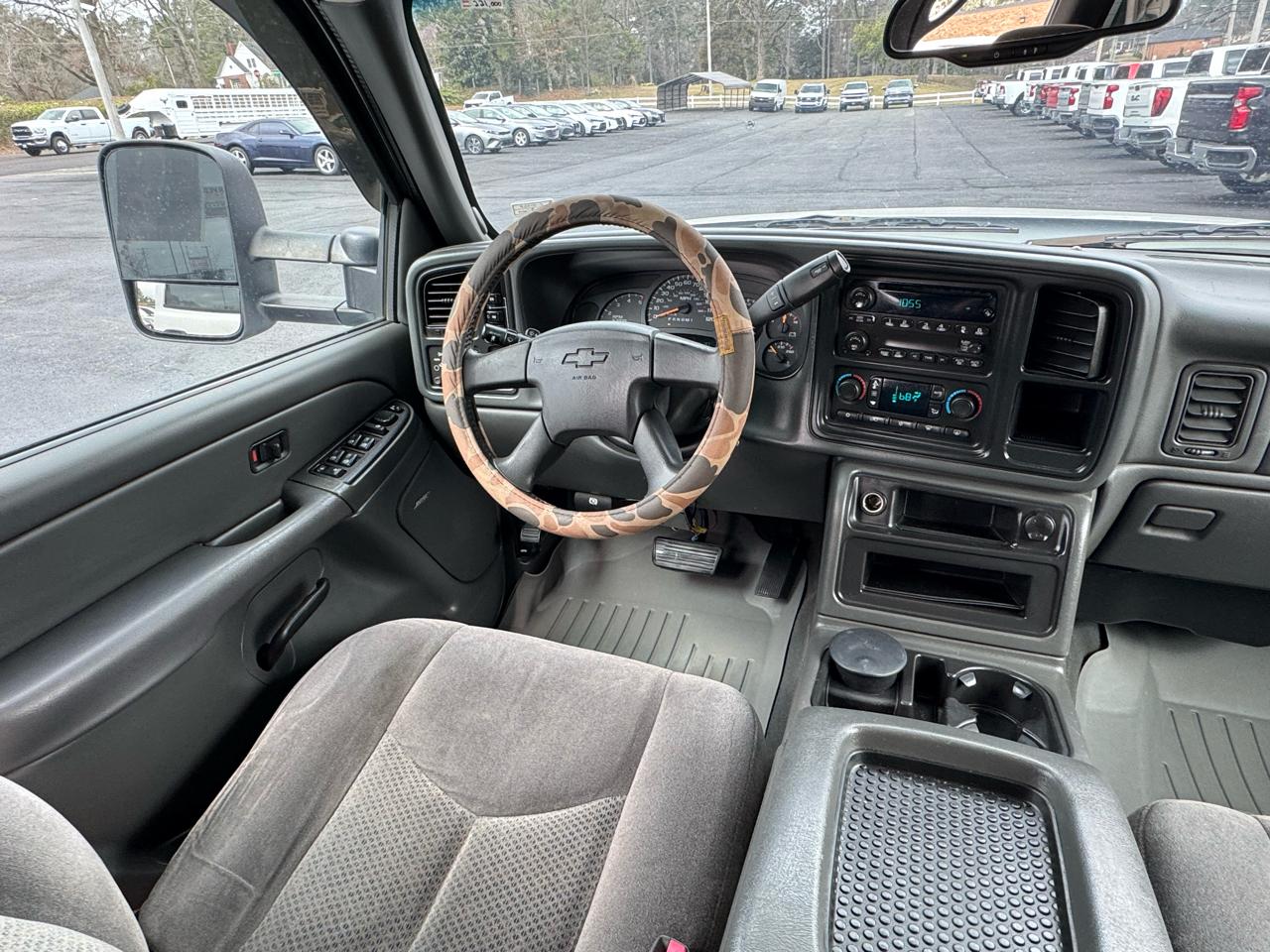 Chevrolet Silverado 2500HD Crew Cab 153" WB 4WD LT2 2006