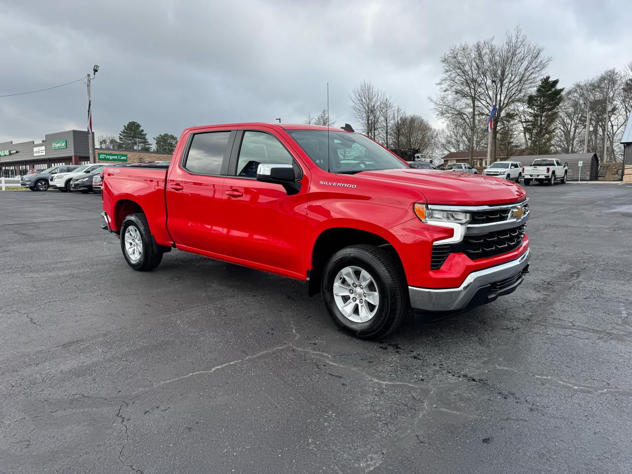 Chevrolet Silverado 1500 4WD Crew Cab 147" LT w/1LT 2025