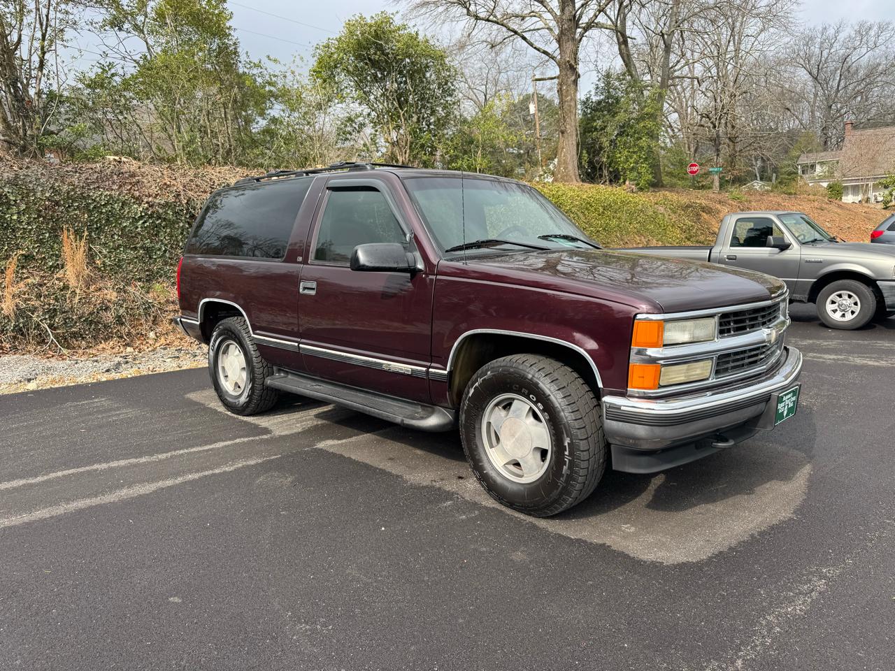 Chevrolet Tahoe 1500 2dr 4WD 1996