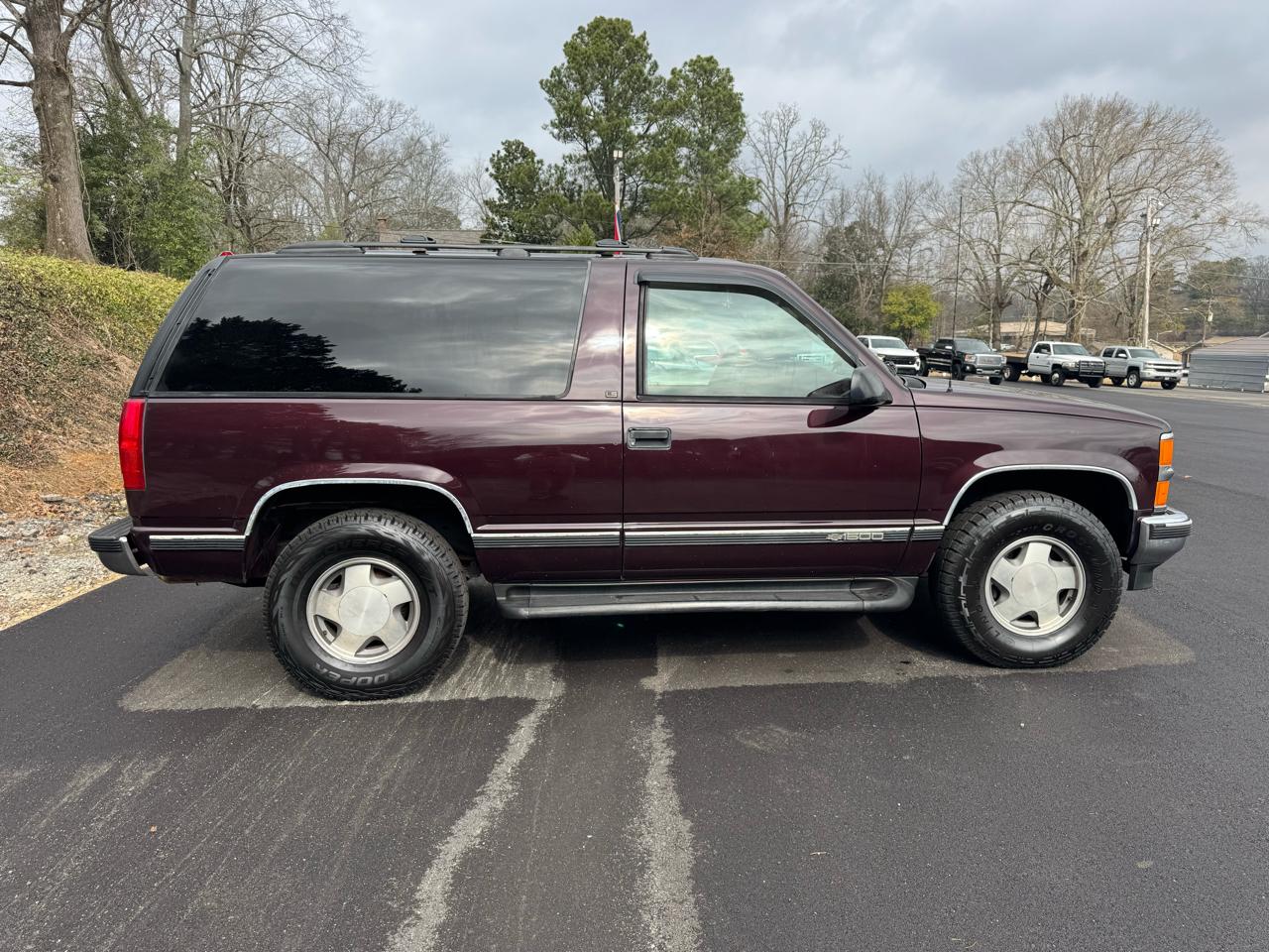 Chevrolet Tahoe 1500 2dr 4WD 1996