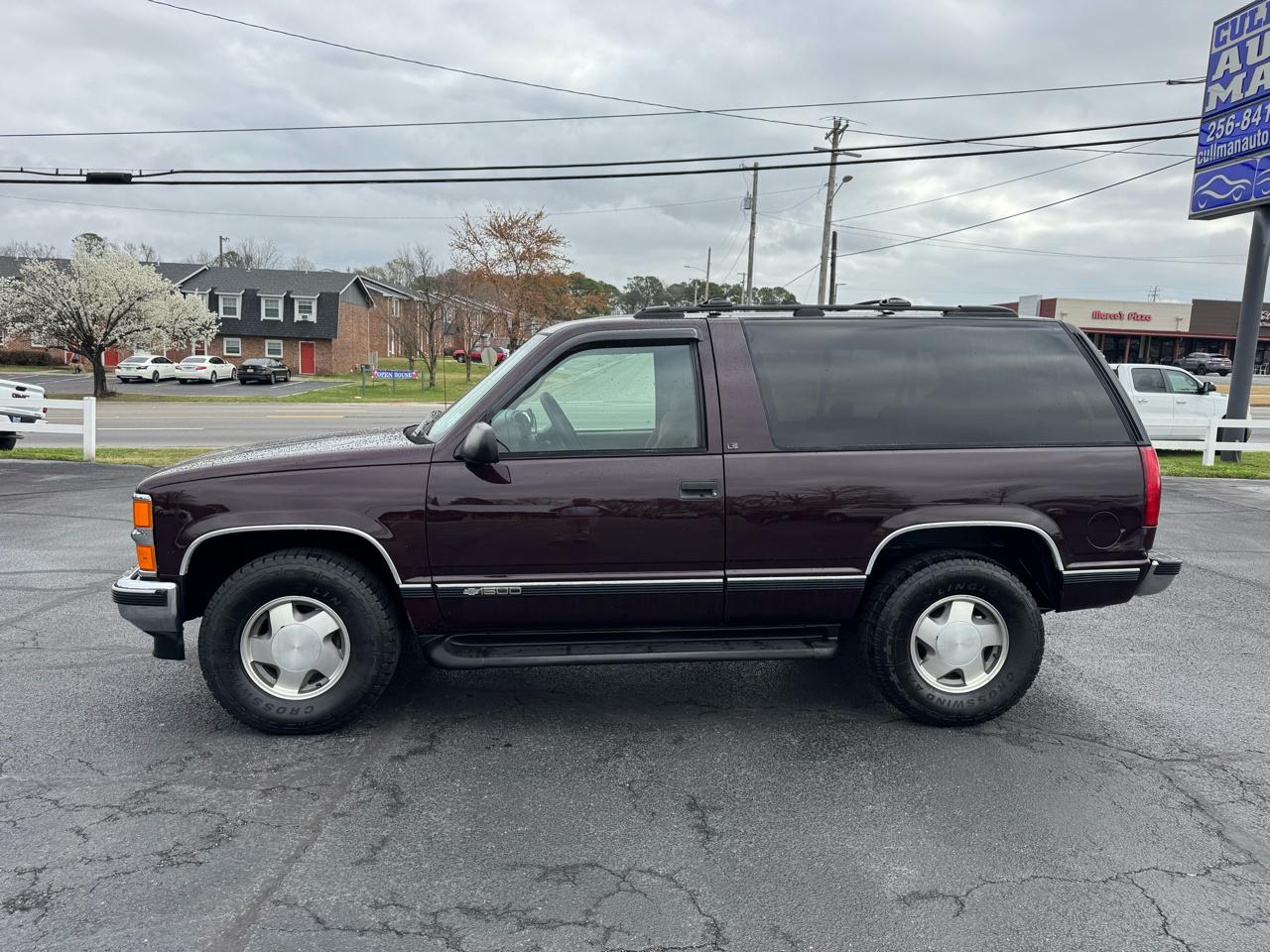 Chevrolet Tahoe 1500 2dr 4WD 1996