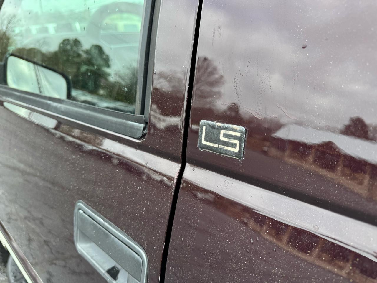 Chevrolet Tahoe 1500 2dr 4WD 1996