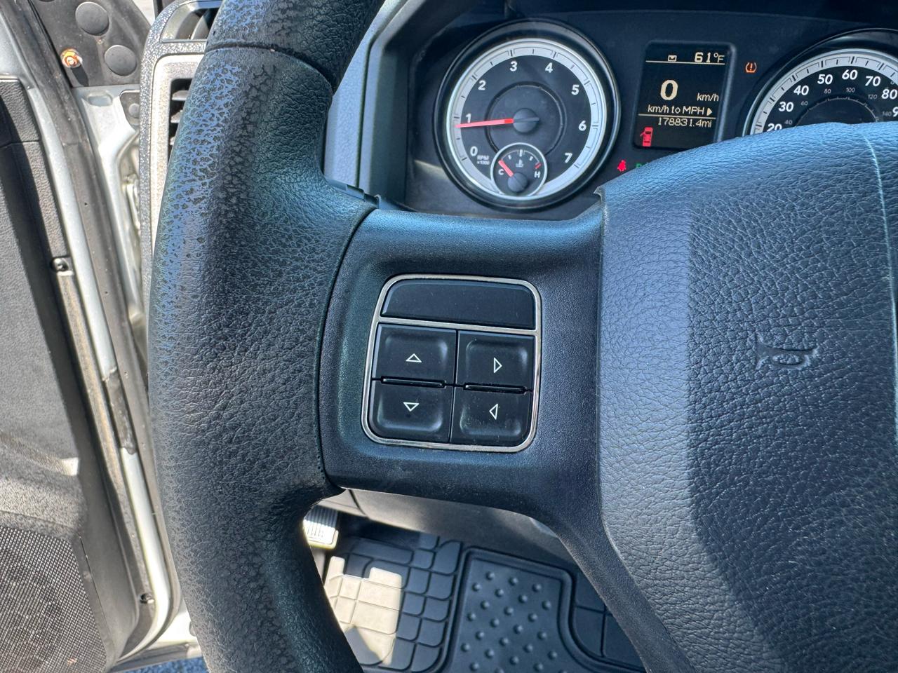 RAM 1500 2WD Reg Cab 140.5" Tradesman 2014