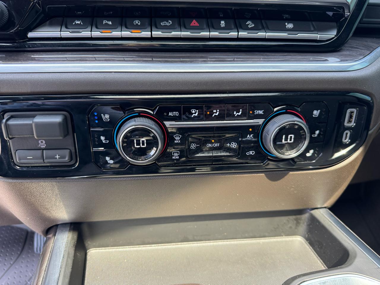 Chevrolet Silverado 1500 4WD Crew Cab 147" LTZ 2022