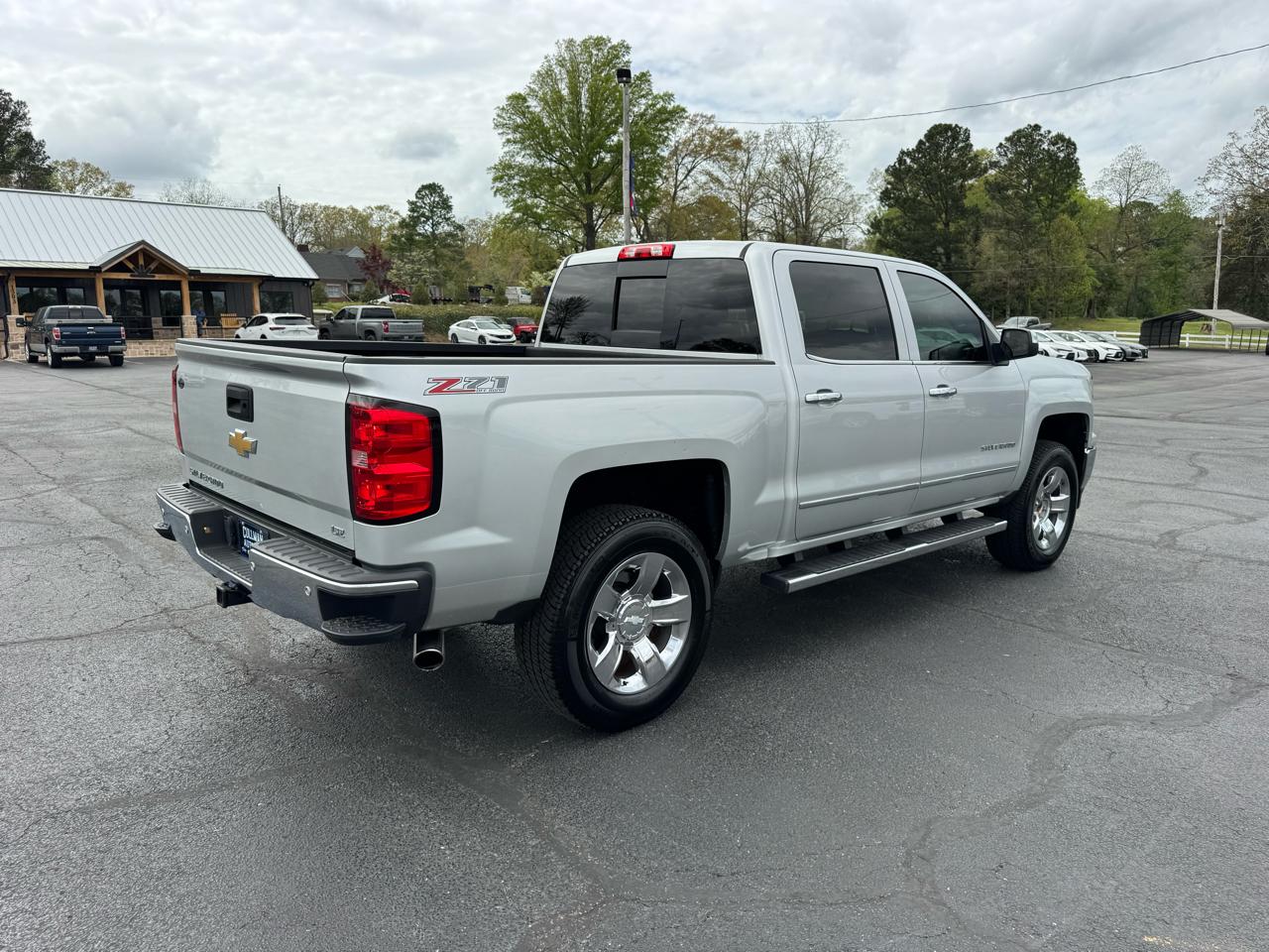 Chevrolet Silverado 1500 4WD Crew Cab 143.5" LTZ w/2LZ 2015
